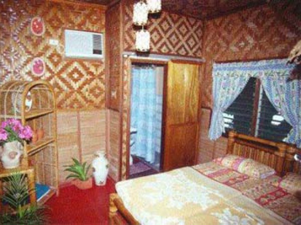 cebu-moalboal-sumsid-lodge-room