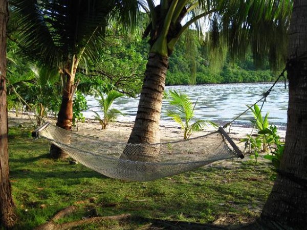 palau-carp-island-hammock_01